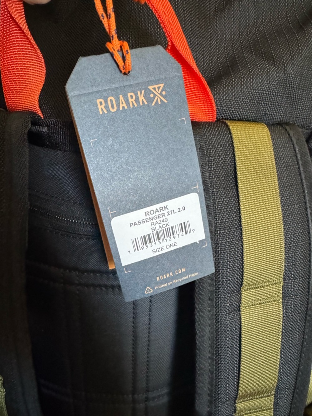 Roark Passenger 27L 2.0 Backpack, Travel Day Pack with Laptop Storage, Black - Picture 13 of 15